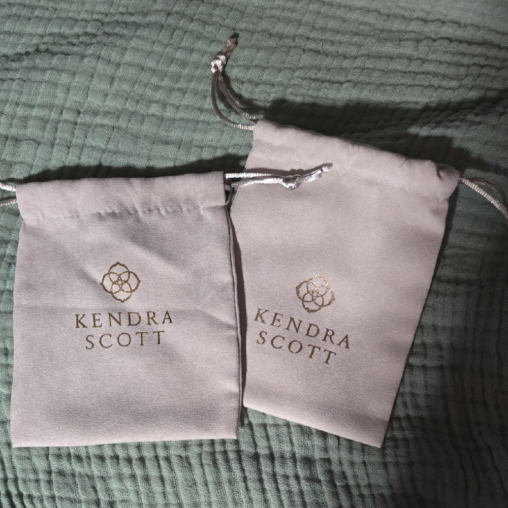 Kendra Scott Gray Jewelry Pouches with Gold Logo Set Of 2